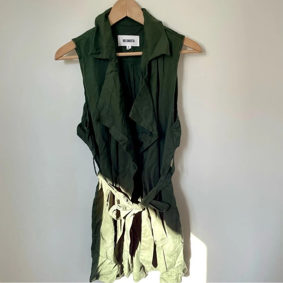 BB Dakota  Wrap Star Drape Front Vest Green - Picture 6 of 12